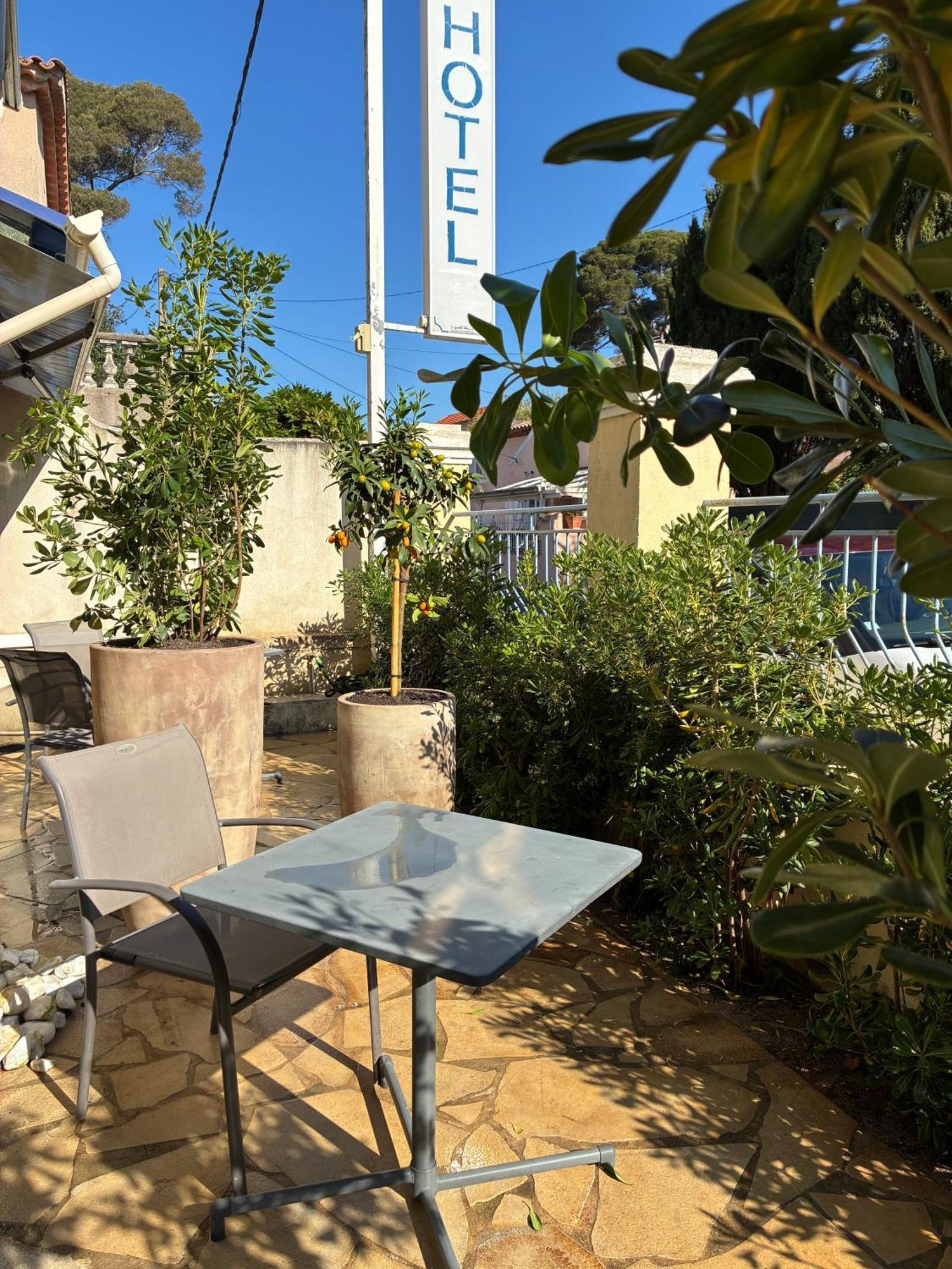 Hotel L'Escale Au Soleil Saint Aygulf Dış mekan fotoğraf